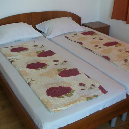 Zora Guest House Primorsko Dış mekan fotoğraf