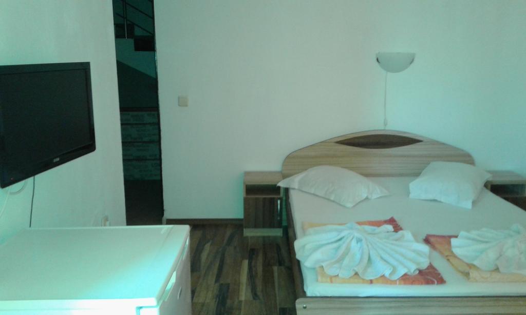 Zora Guest House Primorsko Oda fotoğraf