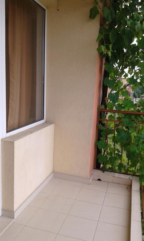 Zora Guest House Primorsko Oda fotoğraf